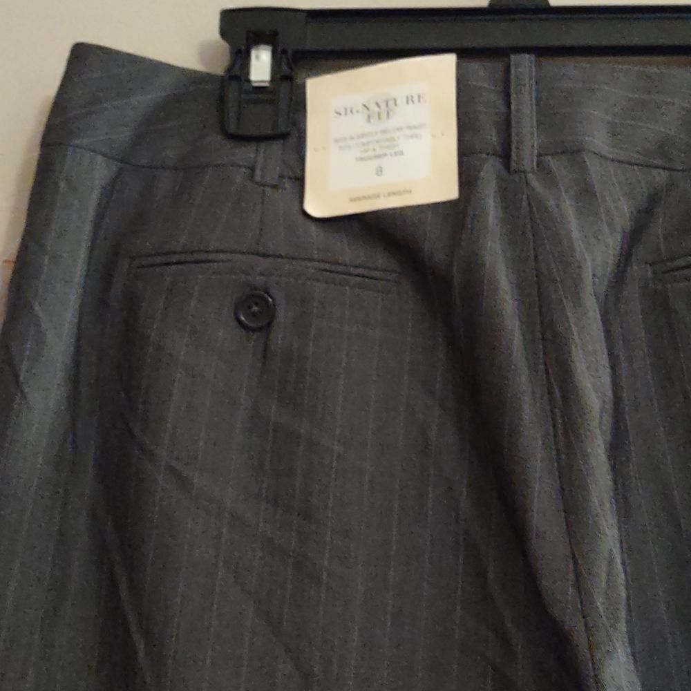 New Dressbarn Women's Sz 8 Classic Signature fit gray dress pants purple stripe - Picture 3 of 9